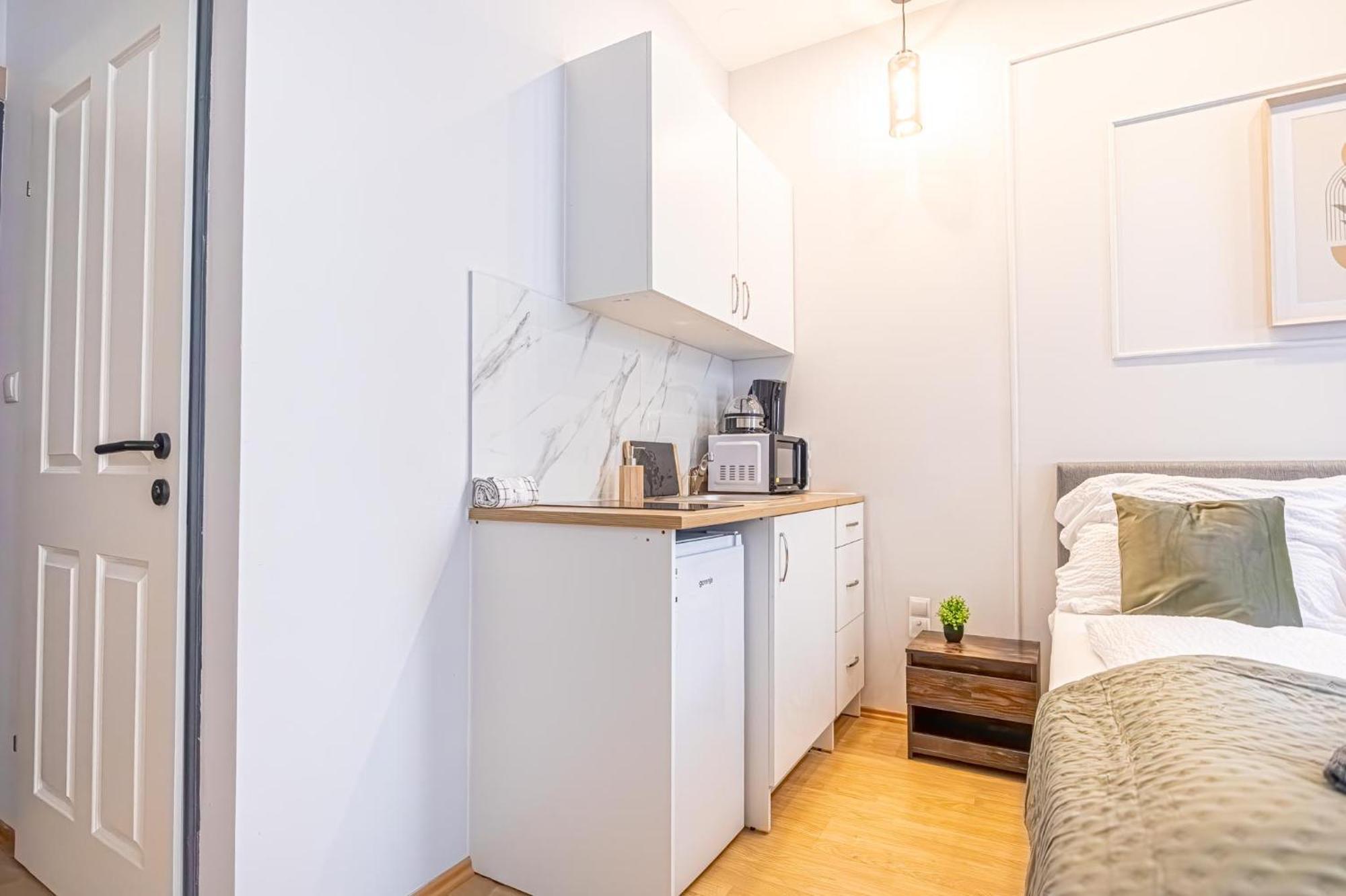 Spacious Shared Apartment Schoenbrunn Вена Экстерьер фото