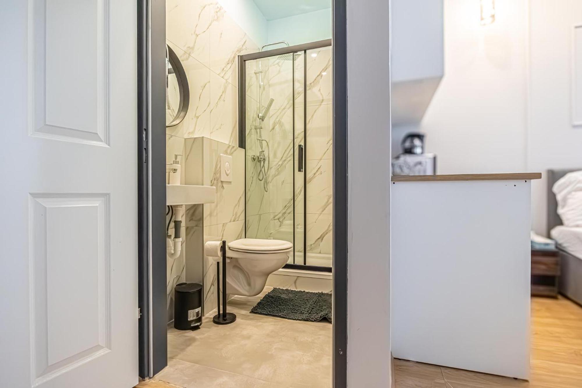 Spacious Shared Apartment Schoenbrunn Вена Экстерьер фото