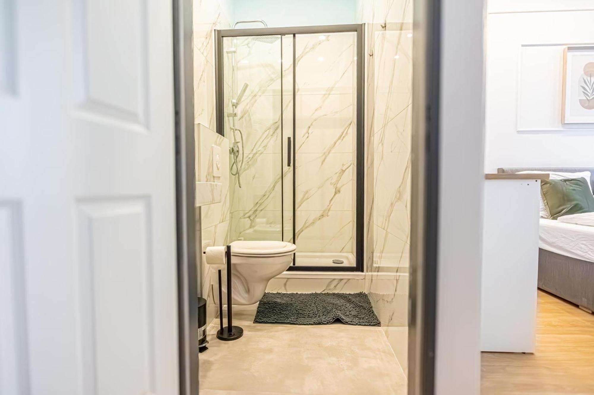 Spacious Shared Apartment Schoenbrunn Вена Экстерьер фото