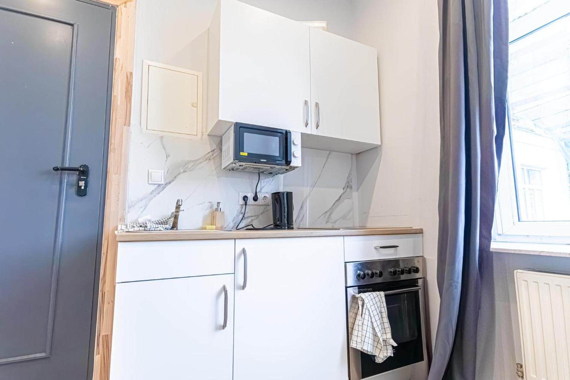 Spacious Shared Apartment Schoenbrunn Вена Экстерьер фото